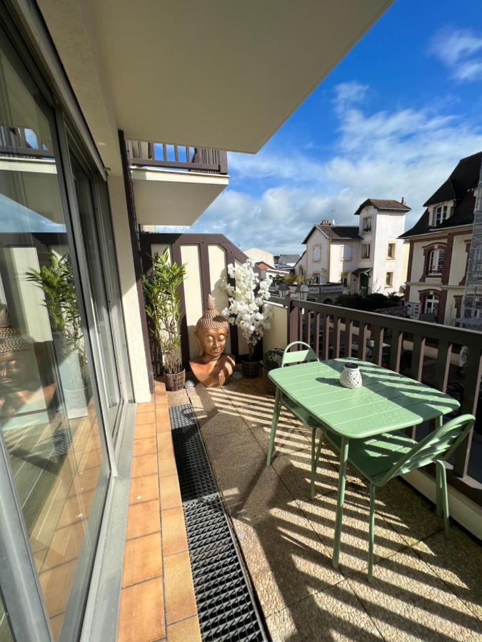 Appartement Hyper Centre De Cabourg Avec Balcon Eksteriør billede